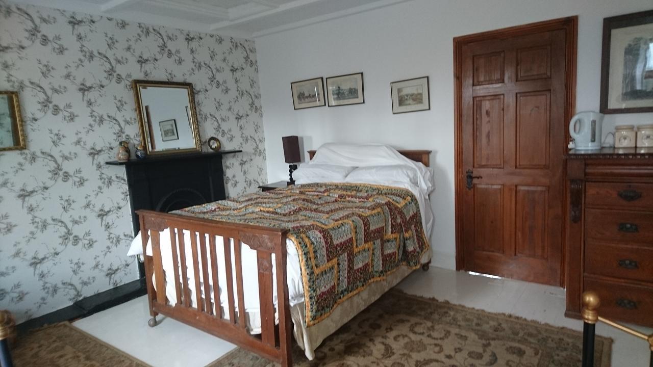 Middle Mill Bed & Breakfast Kidwelly Exterior foto